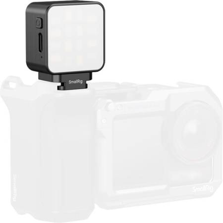 SmallRig 5446 - mała lampa LED z magnesem do kamer sportowych i smartfonów - przykład użycia